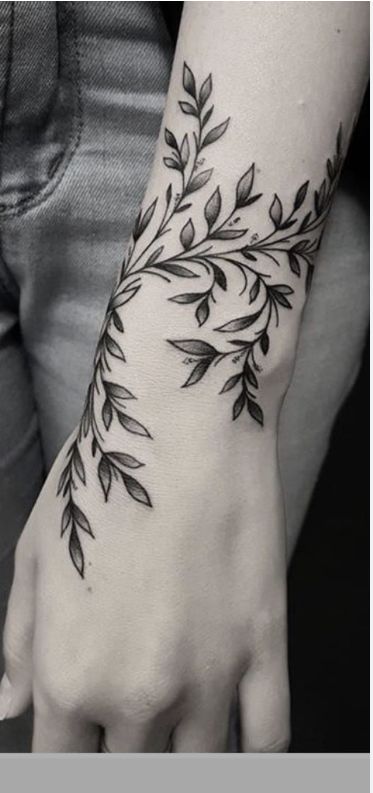 Wrap Around Forearm Tattoo, Trans Tattoo, Vine Tattoo, Tattoo Trend, Inspiration Tattoos, Vine Tattoos, Incredible Tattoos, Diy Tattoo, Arm Tattoos