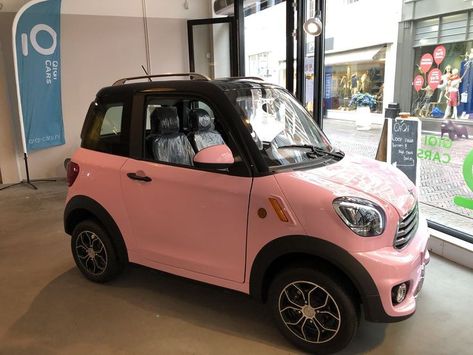 Small Cars Aesthetic, Cute Small Cars, Smart Car Body Kits, Xander Cage, Return Of Xander Cage, Tiny Cars, Girly Car, Car Trailer, Kid Friendly Travel Destinations