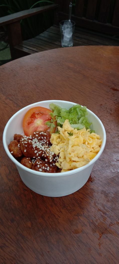 Chicken teriyaki ricebowl Chicken Katsu Rice Bowl, Rice Bowl Ayam Teriyaki, Rice Bowl Ayam, Rice Bowls Healthy, Ayam Teriyaki, Teriyaki Rice, Teriyaki Chicken Bowl, Telur Dadar, Teriyaki Bowl