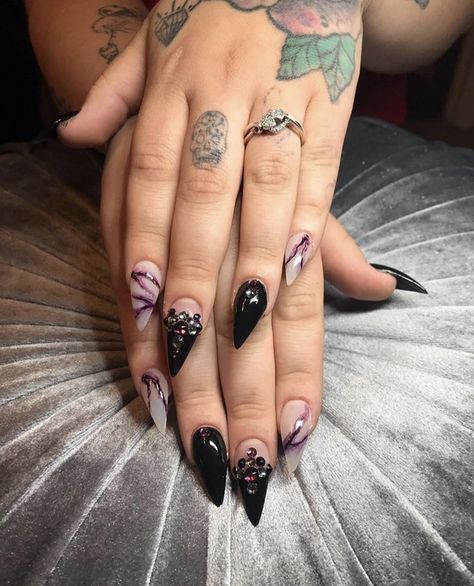 Black And Purple Nails, Nails Marble, Bright Nails, Black And Purple, Bling Nails, Purple Nails, Cool Nail Art, Ombre Nails, Black Nails