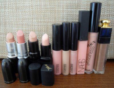 10 Nude Lip Products ♥ Lipsticks 1) Mac Creme d'nude (Cremesheen) 2) Mac Hue (Glaze) 3) Gosh Darling - Evening nude! 4) Barry M 101 (Marshmellow) - palest nude Lipglosses 5) Mac Underage - Very pigmented pink nude 6) Mac C-thru - Very pigmented peach nude 7) Mac Mouthwatering - Shimmery peach / pink nude 8) Nars Turkish Delight - Gorgeous pretty pink nude 9) BeneFit (LG23) Didn't hear it from me - Beautiful peach nude 10) Dior Addict Ultra-Gloss 313 - Shimmery frosty brown nude Nude Lips, Glow Skin, Make Up Inspiration, Nude Lip, Lip Products, Kiss Makeup, Make Up Nails, Up Nails, Makati