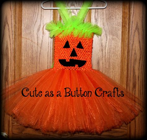 Adorable infant toddler pumpkin tutu dress Pumpkin Tutu Costume, Halloween Tutu Costumes, Tutu Diy, Halloween Costume Pumpkin, Pumpkin Tutu, Toddler Halloween Costume, Jack O Latern, Happy Haunting, Halloween Tutu