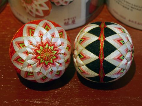 Temari Balls Pattern, Temari Patterns, Temari Ball, Temari Balls, Noise Makers, Silk Thread, Diy Kit, Metallic Thread, Chrysanthemum