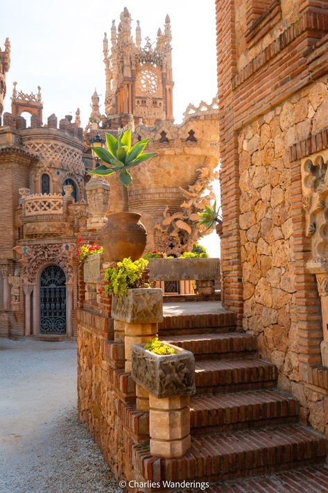 Buckle up for a journey to Colomares Castle in Andalusia, where history takes a whimsical twist! Spain Andalusia, Andalusia aesthetic, Costa del Sol guide, Malaga travel, Malaga hidden gem, Andalusia hidden gem, Andalusia Castle Spain Architecture Aesthetic, Travel Aesthetic Spain, South Of Spain Aesthetic, Andalusia House, Andalusia Aesthetic, Colomares Castle, Malaga Spain Aesthetic, Malaga Fashion, Spain Travel Aesthetic