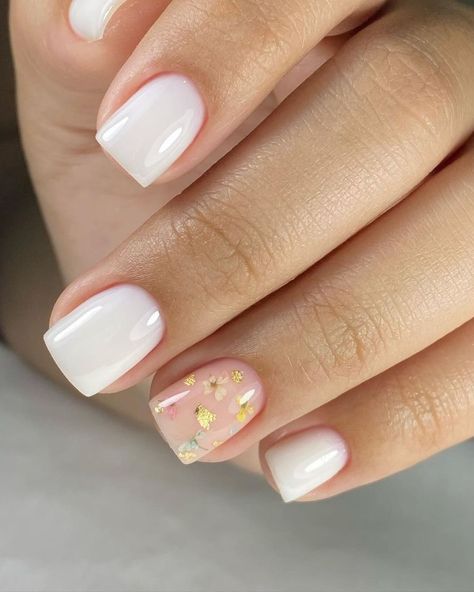 100 Of The Best Spring Inspired Nail Designs for 2024 - Rose idea Nagel Tips, Flower Nail Designs, Nail Art Set, Coffin Press On Nails, Fake Nails With Glue, Nail Forms, Gradient Nails, Stick On Nails, Nailed It