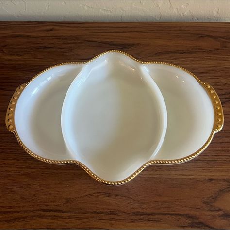 Vintage Fire King Milk Glass Gold Rim Serving
Dish for Jewelry or Catch All Key Tray, Quirky Decor, Vintage Fire King, Entry Way, Ceramic Dishes, Jewelry Dish, Fire King, Anchor Hocking, Serving Dishes