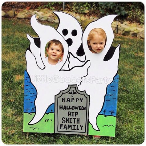 Halloween Wooden Photo Booth Prop . Ghost Photo Op . Halloween Halloween Homecoming, Halloween Cutouts, Halloween Photo Booth Props, Halloween Photo Props, Ghost Photo, Halloween Photo Booth, Face In Hole, Hallowen Ideas, Picture Props