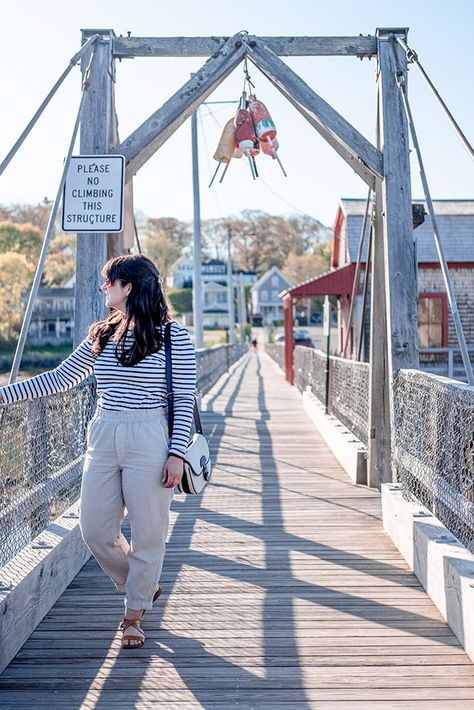 11 Incredible Things To Do That Make Boothbay Harbor Worth Visiting (2022) - New England Wanderlust Boothbay Maine, Boothbay Harbor Maine, Maine Living, New England Road Trip, Boothbay Harbor, Maine Vacation, Maine Travel, Downtown Portland, Beautiful Lighthouse