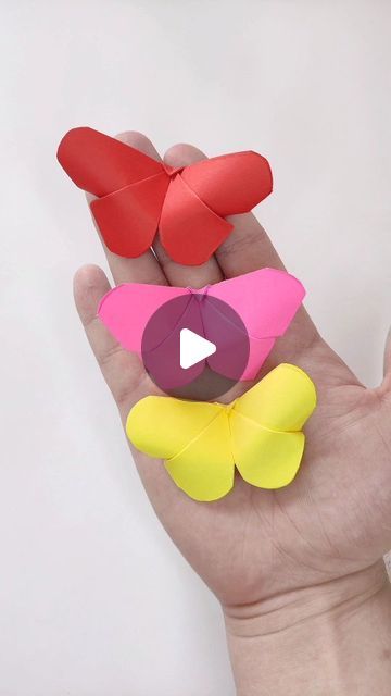 "Origami library" on YouTube on Instagram: "🦋SUPER EASY PAPER BUTTERFLY🦋
.
.
.
#origamilibrary #papertutorial #papercraft #butterfly🦋 #butterfly #butterflies #paperbutterflies #paperbutterfly #papercrafts" 3d Folding Paper, Butterfly 3d Craft, 3d Butterfly Craft, Easy Paper Butterfly, Origami Butterfly Easy, Crafts 2024, Origami Templates, Origami Butterfly, Butterfly Life Cycle