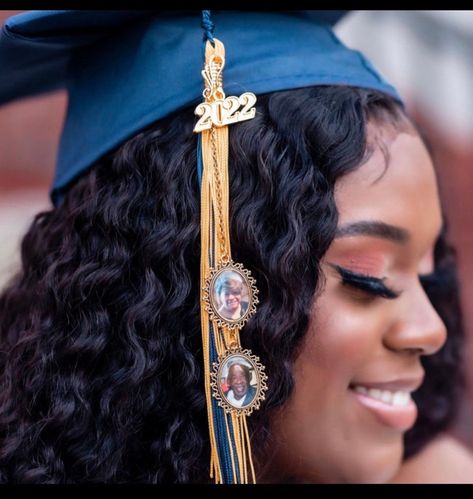 Graduation Tassel Photo Charm Custom Made or DIY in Memory - Etsy Blue Cap And Gown Graduation Outfit, Poses For Graduation, Poses For Graduation Photos, Memorial Outfits, Graduation Memories, Cap And Gown Photos, Cap And Gown Pictures, Gift For Graduate, Grandparent Photo