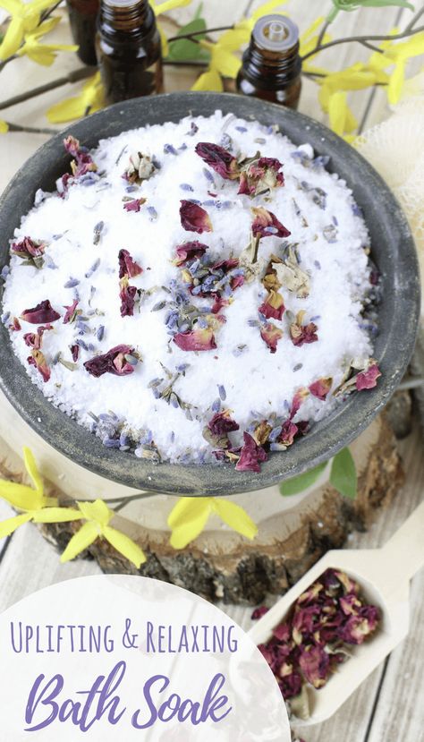 Baking Soda Bath Soak, Bath Essential Oils, Diy Bath Soak Recipes, Diy Bath Soak, Bath Soak Recipe, Baking Soda Bath, Bath Soaks, Perfume Recipes, Diy Skin Care Recipes