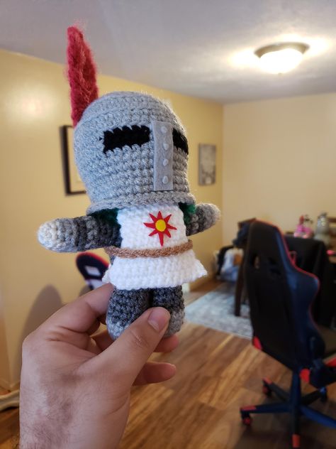 Dark Souls Crochet Pattern, Dark Souls Crochet, Crochet Warhammer, Elden Ring Crochet, Video Game Crochet, Knit Top Patterns, Handmade Soft Toys, Crochet Stitches Guide, Handmade Plushies