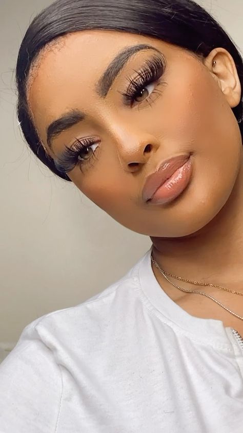 Wispy Eyelashes, Eyelash Extensions Styles, Lash Extensions Styles, Eyelash Extentions, Pretty Lashes, Wispy Lashes, Makeup For Black Skin, Full Face Makeup, Strip Lashes