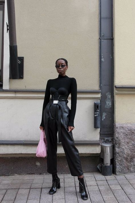 Black Outfit Edgy, Clothes Brand, Outfits Edgy, Mode Zara, Fashion Moodboard, Sequins Dress, Looks Street Style, Looks Black, Black Women Fashion