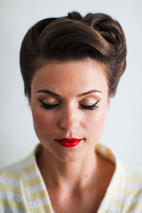 11 of Our Favorite Wedding Makeup Looks Vintage Wedding Hairstyles, Gatsby Hair, Retro Wedding Hair, Vintage Updo, 1950s Hairstyles, Bouffant Hair, Vintage Wedding Hair, Best Wedding Hairstyles, Wedding Makeup Looks