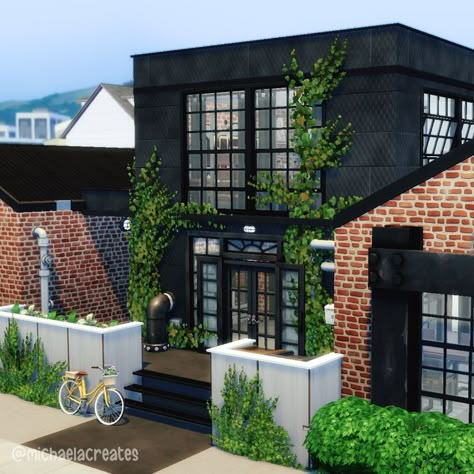 Spacious Industrial Home 🏭 A spacious and modern home for a family of four with a lofted bedroom and separated bedrooms for the kids 😊 🤎 Evergreen Harbor 🤎 30x20 🤎 $114,012 #thesims4 #simshouse #simsbuild #showusyourbuilds #sims4maxismatch #sims4housebuild #simshome #dreamhouse #sims Sims Loft Exterior, Sims 4 Family Loft House, Industrial Loft House Design Exterior, Sims 4 Modern Loft House, Modern Industrial Home Exterior, Exterior Loft House, Sims 4 Industrial House Exterior, Sims 4 Industrial Loft Exterior, Sims 4 Houses Industrial