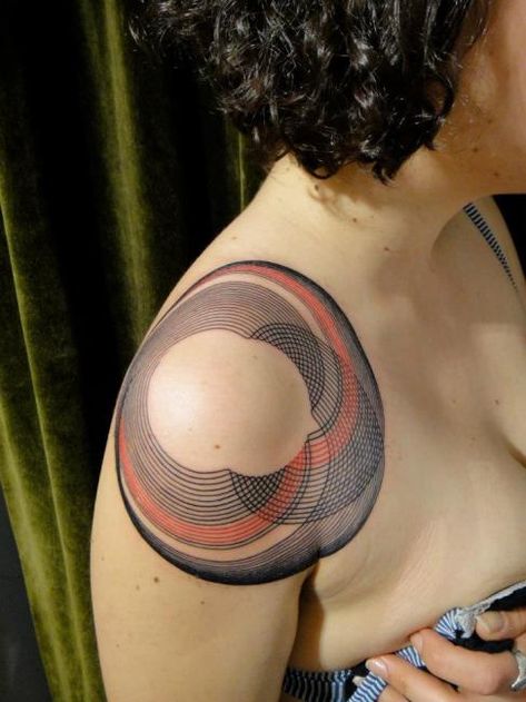 Circle Tattoo Design, French Tattoo, Circle Tattoo, Circle Tattoos, Sacred Geometry Tattoo, Muster Tattoos, Geometry Tattoo, Geometric Tattoo Design, Great Tattoos