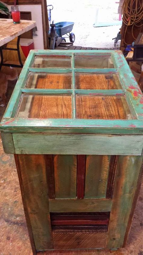 Diy Display Case Ideas, Diy Jewelry Display Case, Jewelry Case Display Ideas, Rustic Boutique Ideas Store Displays, Diy Display Case, Rustic Boutique Ideas, Wooden Display Case, Antique Display Cabinet General Store, Old Window Display Case