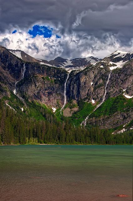 Avalanche Lake - hiked to this in the summer of 96- breathtaking Glacier Park Montana, Glacier Lake, Glacier National Park Montana, Yellowstone Trip, Places In Usa, Glacier Park, Breathtaking Places, Glacier National, Glacier National Park