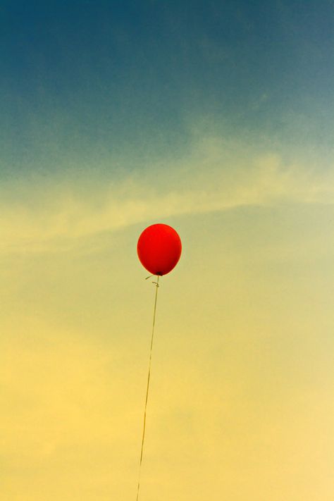 You'll find me up there by ~ruhegeist on deviantART Baloon Aestethic, Paint Balloons, Flying In The Sky, Love Balloon, Haruki Murakami, Red Balloon, Pink Wallpaper, Make Me Smile, Animal Crossing