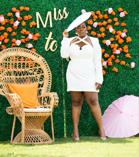 Veuve Cliquot Polo Classic theme Bridal shower for Bride @withlovej.jones on instagram White Derby Outfit, Polo Classic Theme Party, Classic Theme Party, Classic Bridal Shower, Veuve Cliquot, Derby Outfits, Bridal Shower Outfit, All White Party, Classic Outfit