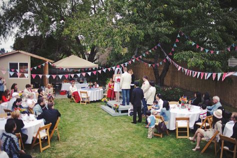 backyard bbq party, like the bunting Backyard Wedding Reception Decorations, Wedding Backyard Decorations, Backyard Bbq Wedding Reception, Barbeque Wedding, Bbq Wedding Reception, Backyard Bbq Wedding, Backyard Bbq Party, Backyard Wedding Ceremony, Diy Backyard Wedding