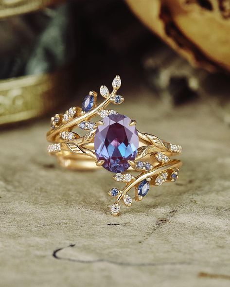 GemsMagic (@gemsmagic_jewelry) • Instagram profile Ancient Greek Goddess, Vintage Sapphire Ring, Pretty Engagement Rings, Fantasy Ring, Fancy Jewelry Necklace, Cute Engagement Rings, Future Engagement Rings, Alexandrite Engagement Ring, Goddess Of Love