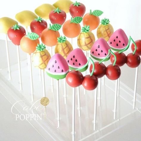 🍒🍉🍋🍊🍍 #feelingfruity #tuttifruitticakepops #cakepoppn Watermelon Cake Pops, Fruity Cupcakes, Twotti Fruity, Tutti Frutti Birthday Party, Fruit Birthday Cake, Tutti Frutti Party, Ladybug Cakes, Fruit Birthday Party, 2nd Birthday Party For Girl