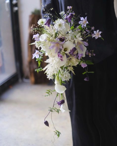 Lilac Bouquet Aesthetic, Cyclamen Bouquet, Moonflower Bouquet, Calla Lily Cascade Bouquet, Lavender Ranunculus, Glam Wedding Bouquet, Bouquet With Calla Lilies, Wedding Wild Flowers, Lily Of The Valley Wedding Bouquet