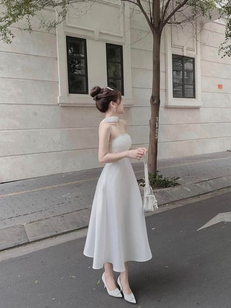 Korean Cocktail Dress, Korean Evening Dress, Beautiful White Dress, Elegance Dress, Gowns Dresses Elegant, Classy Prom Dresses, Elegant Dresses Classy, Korean Fashion Dress, فستان سهرة