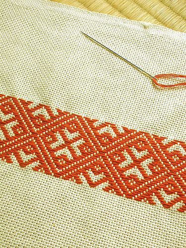 Swedish Weaving, Redwork Embroidery, Embroidery Book, Embroidery Bags, Folk Embroidery, Japanese Embroidery, Weaving Patterns, Embroidery Ideas, Embroidery Inspiration