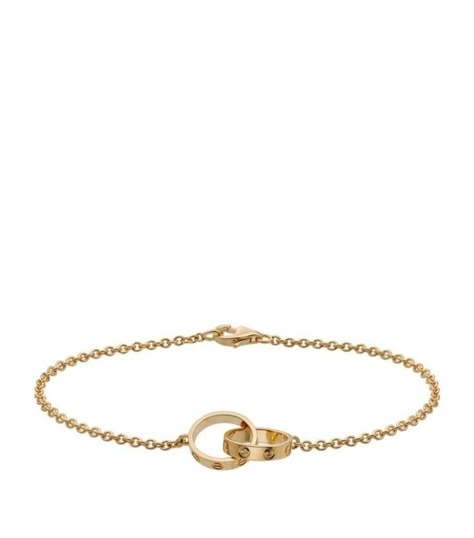 Cartier Gold, Chanel Bracelet, Cartier Bracelet, Designer Bracelets, Cartier Jewelry, Dope Jewelry, Bracelet Chain, Classy Jewelry, Stacked Jewelry