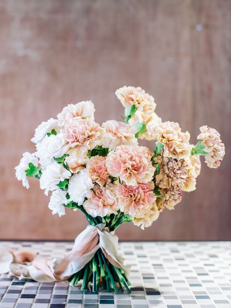 Carnation Wedding Bouquet, Carnation Bridal Bouquet, Bouquet Carnation, Carnation Wedding, Carnation Bouquet, Tropical Wedding Flowers, Bridal Bouquet Fall, Green Bouquet, Beach Wedding Flowers