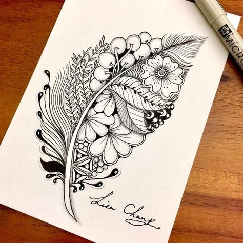 Feather Hand Drawn Zentangle Doodle Drawings. By Lisa Chang. Modele Zentangle, Tato Mandala, Stylo Art, Feather Drawing, Kraf Kertas, Arte Doodle, Couple Drawing, Pen Drawings, Tumblr Art