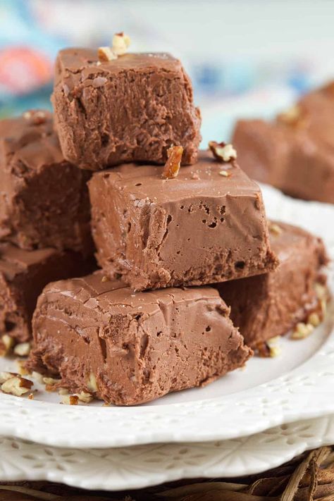 Fantasy Fudge Recipe Original, Pb Fudge Recipe, Classic Fudge Recipe, Original Fantasy Fudge Recipe, Fantasy Fudge Recipe, Fantasy Fudge, Easy Fudge, Homemade Fudge Recipes, Easy Candy Recipes