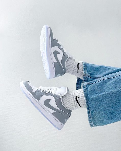 KLEKT on Instagram: “JORDAN 1 LOW HEAT! 🥵⁠⁠ ⁠⁠ The Nike Air Jordan 1 Low 'Wolf Grey' dropped earlier this week and it was an instant sell out! With those…” Baskets Jordans, Trendy Shoes Sneakers, All Nike Shoes, Nike Shoes Jordans, Cute Nike Shoes, High Shoes, Swag Shoes, Air Jordan 1 High, Air Jordan 1 Low