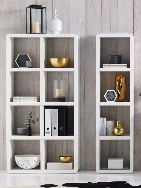 white cube shelf styling with black white and gold colours 3 Cube Organizer Ideas, Organizer Ideas Bedroom, Cube Organizer Ideas Bedroom, Small Kids Playroom Ideas, Cube Organizer Ideas, White Cube Shelves, Small Kids Playroom, Ace Book, Shelf Coffee Bar