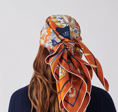 De Mooimaker (@de.mooimaker) • Instagram photos and videos Hermes Dress, Halloween Costumes Women Creative, Silk Scarf Style, Hermes Accessories, Silk Accessories, Hermes Scarf, Lightweight Scarf, Silk Twill, Silk Scarves