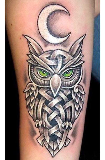 A meaningful Celtic tattoo of an owl with the Moon symbol. Owl And Moon Tattoo, Celtic Owl Tattoo Design, Celtic Owl Tattoo, Tato Nama, Mens Owl Tattoo, Owl Tattoo Meaning, Owl And Moon, Celtic Owl, Half Moon Tattoo