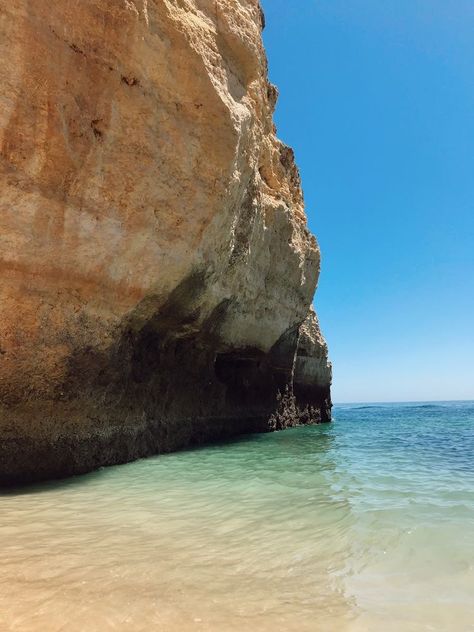 #portugal #algarve #holiday #vacation #beach #aesthetic #carvoeiro #summer Vacation Beach Aesthetic, Portugal Algarve, Algarve Portugal, Holiday Vacation, Vacation Beach, Beach Aesthetic, Algarve, Dream Vacations, Sofia