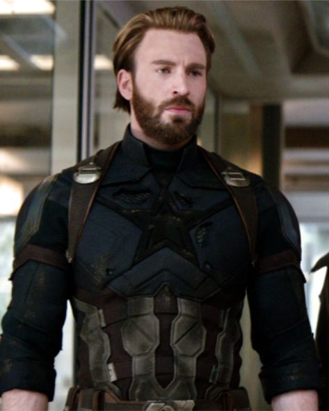 Captain America - Infinity War Chris Evans Kiss, Captain America Infinity, Captain America Funny, Chris Captain America, Captain America Star, Chris Evans Smile, Captain America Suit, America Wallpaper, Funny Baby Faces