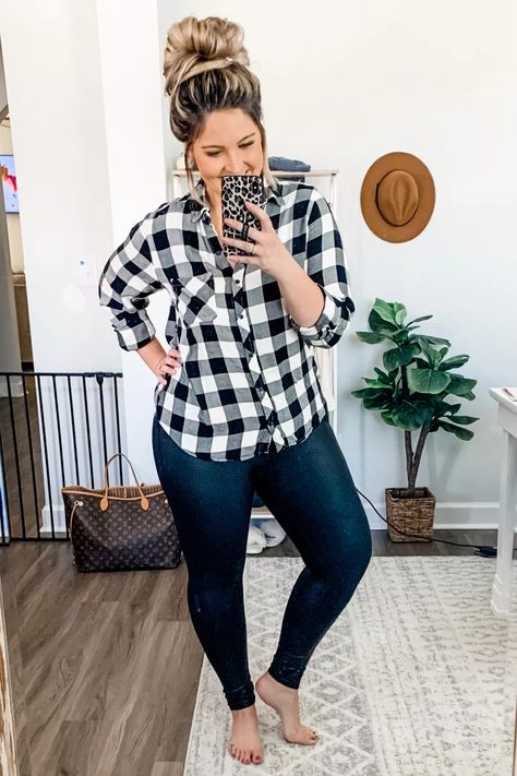 Plus Size Mom Outfits Winter, Mom Outfits Plus Size, Plus Size Mom Outfits, Curvy Mom Outfits, Sky Clothing, Curvy Casual Outfits, Outfits Curvy, Mama Style, Curvy Girl Outfits