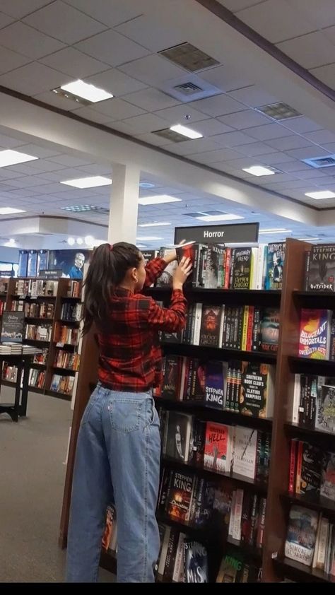 Library Aesthetic, Barnes And Noble, Book Aesthetic, Board Shorts, Bookstore, Summer Vibes, Book Lovers, Mom Jeans, Vision Board