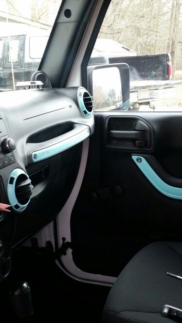 Jeep Wrangler trim in mint!!! Wrangler Car, Jeep Baby, Cars Ideas, Jeep Mods, Jeep Wrangler Accessories, Wrangler Accessories, Dream Cars Jeep, Custom Jeep, Jeep Lover