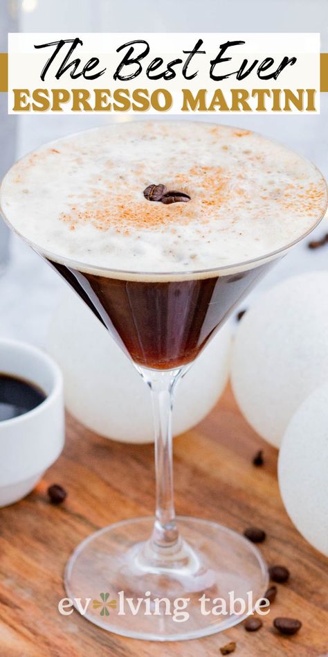 With the correct ratio of vodka, espresso or cold brew coffee, and a hint of Kahlua or other liquor in a cocktail shaker, this Espresso Martini doesn't require any bartender experience! This festive drink is perfect to serve for your upcoming holiday party or New Year’s celebration! Holiday Espresso Martini, Best Espresso Martini Recipe, Expresso Martinis, Best Espresso Martini, Christmas Beverages, Espresso Martini Recipe, Martini Shaker, Martini Recipe, Espresso Beans