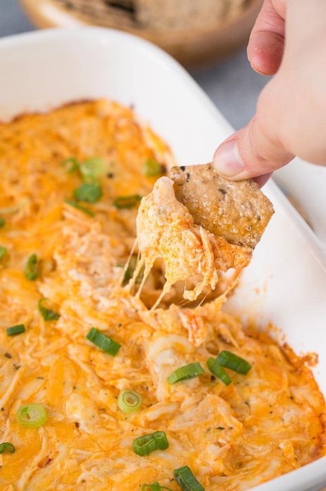 Buffalo Chicken Dip Easy Recipes, Christmas Dips, Buffalo Chicken Dip Ingredients, Spicy Buffalo Chicken Dip, Buffalo Chicken Dip Easy, Spicy Buffalo Chicken, Buffalo Chicken Casserole, Chicken Dip Recipe, Buffalo Chicken Dip Recipe