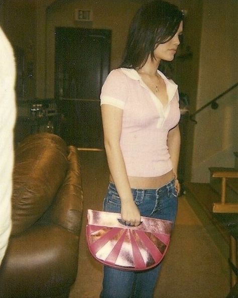 Rachel Bilson The Oc, Summer The Oc, Rachel Bilson Style, Summer Roberts, 2000s Icons, Y2k Outfits Summer, Drake And Josh, The Love Club, Rachel Bilson