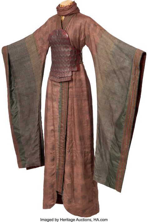 Dune Fashion, Rila Fukushima, Red Priestess, Monk Dnd, Chinese Fancy Dress, Romeo Und Julia, Character Outfit Ideas, Star Wars Outfits, Fantasy Outfits