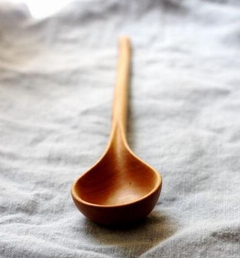 Wooden Kitchen Utensils Handmade, Wooden Spoon Diy, Spoons Diy, Carving Spoons, Wooden Spoon Carving, Small Wooden Spoons, Wood Spoon Carving, Carved Spoons, Wood Utensils