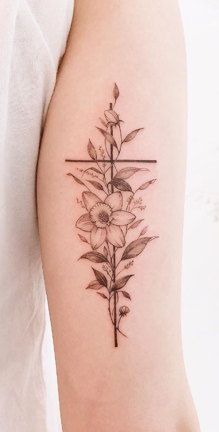 Narcissus Flower Tattoo Collar Bone, Cross With Daffodils Tattoo, Narcissus Flower Tattoo Design, Paper White Narcissus Tattoo, Daffodil And Jonquil Tattoo, Narciccus Flowers Tattoo, Narcissus And Holly Flower Tattoo, Narcissus Tattoo Design, Dafadills Tattoo Design